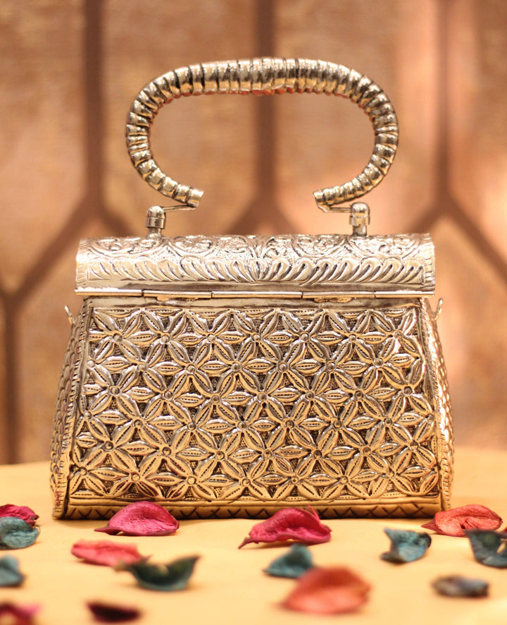 Silver Vintage Chic Clutch Bag