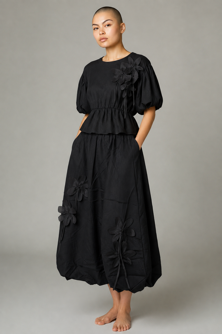 Black Floral Appliqué Puff Sleeve Blouse - by Noen