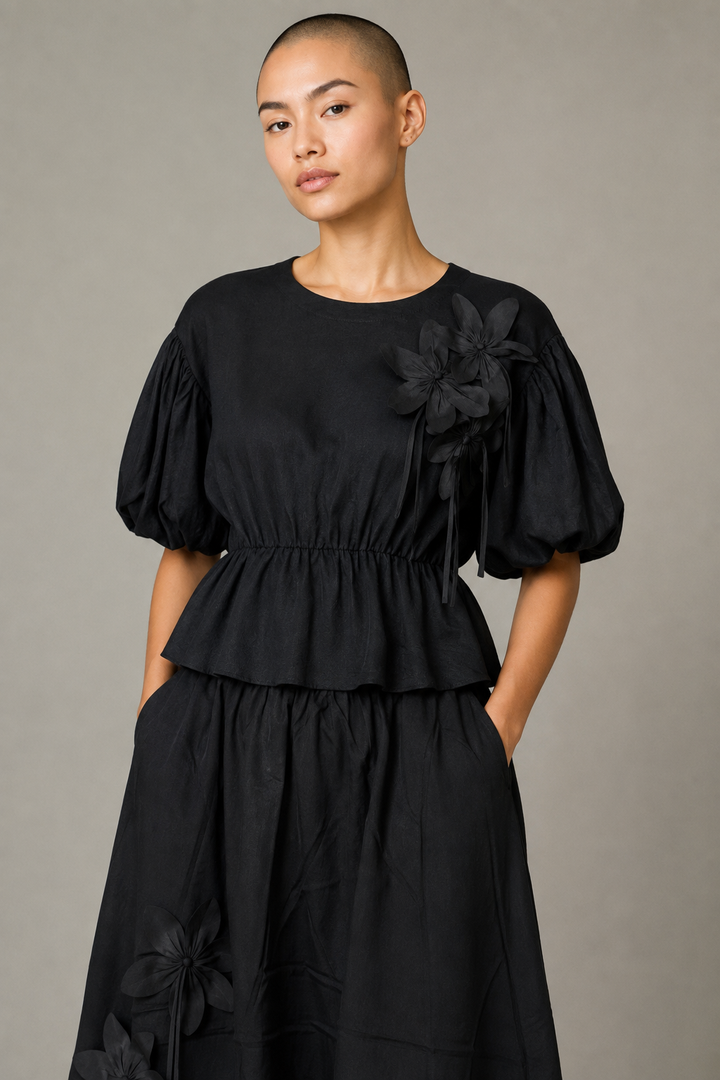 Black Floral Appliqué Puff Sleeve Blouse - by Noen